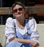 Kleines Foto von mir in einem Garten mit Blumen